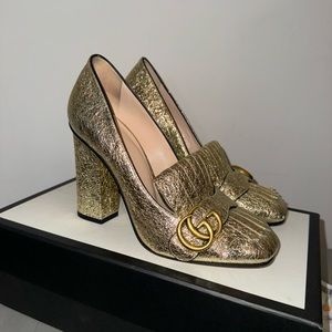 Gucci Marmont Chunky Pumps in crinkle gold